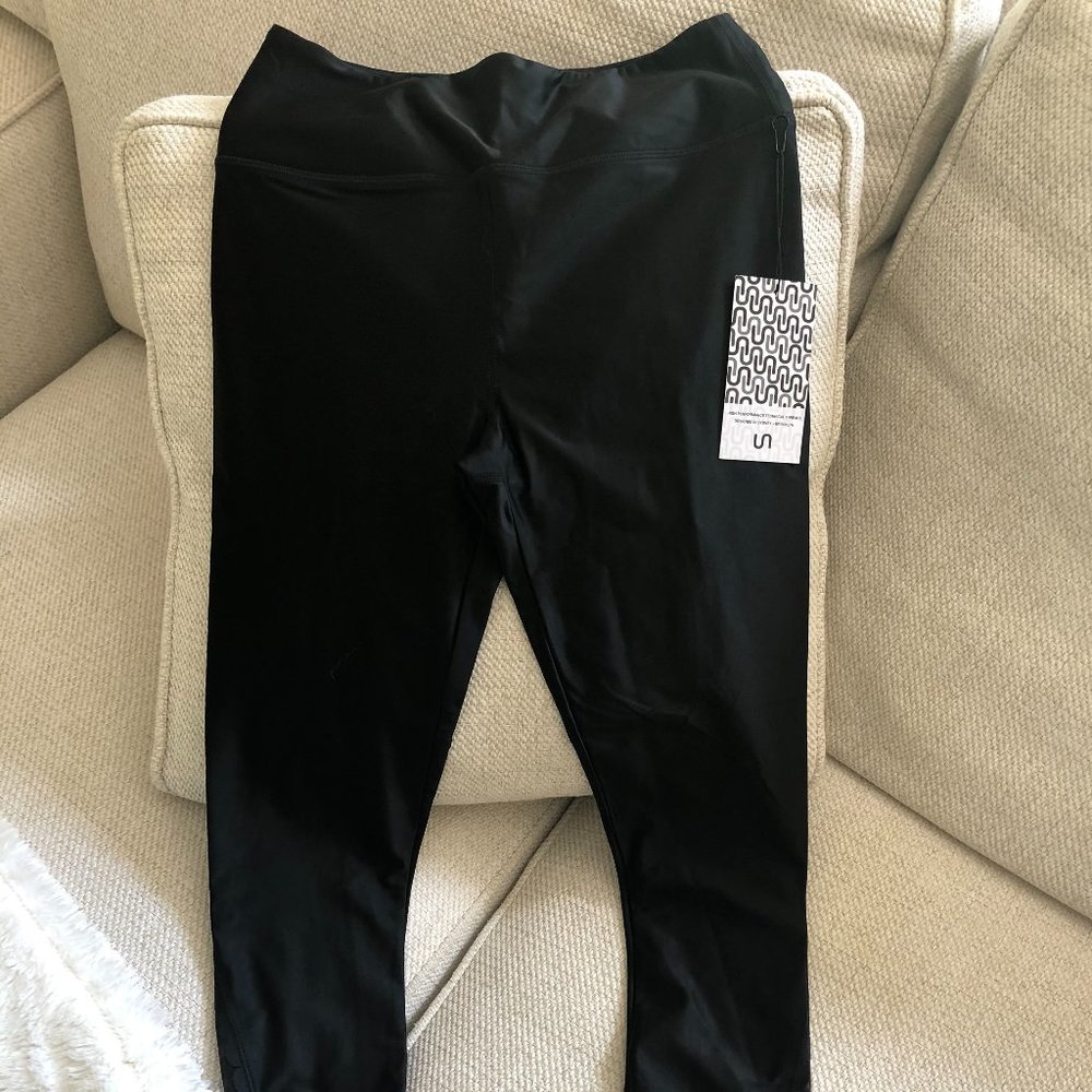 Urban Savage Mini Scallop Legging